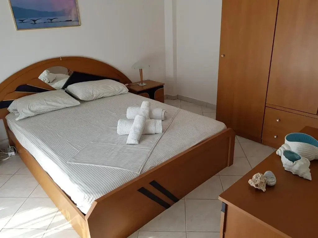 Apartment next to palm trees-200 meters from the Sea