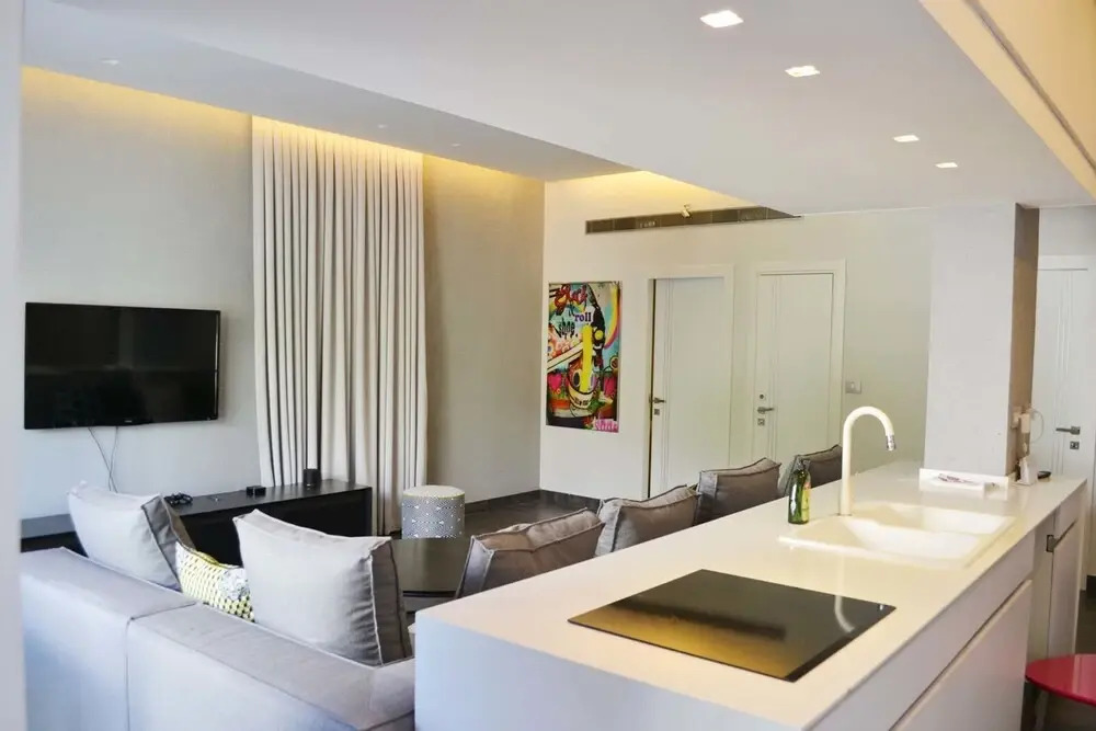 Design Apt 2BR 5 Min from the Beach TL3
