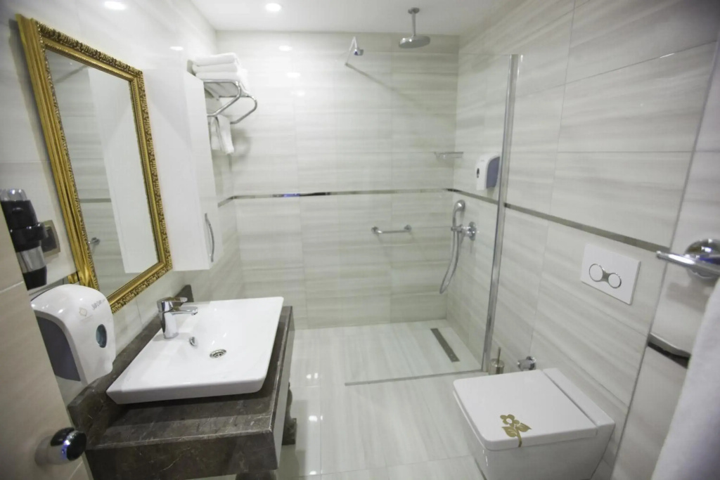 Azura Deluxe Resort & Spa - Ultra All Inclusive