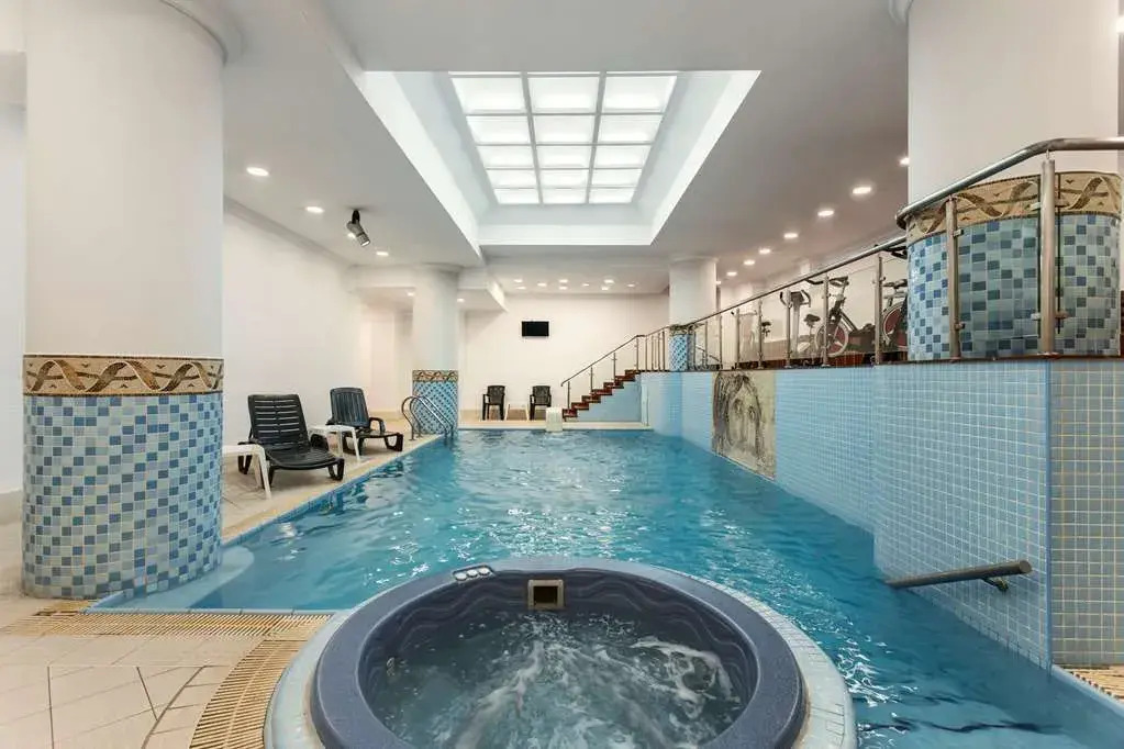 Ramada Majestic