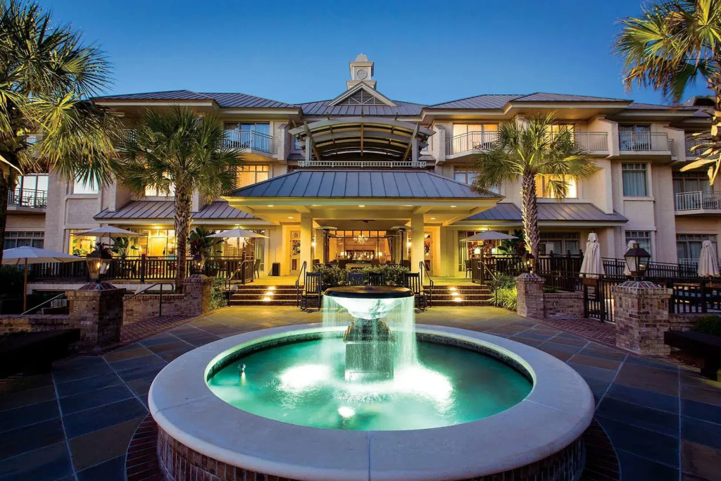 Inn and Club at Harbour Town