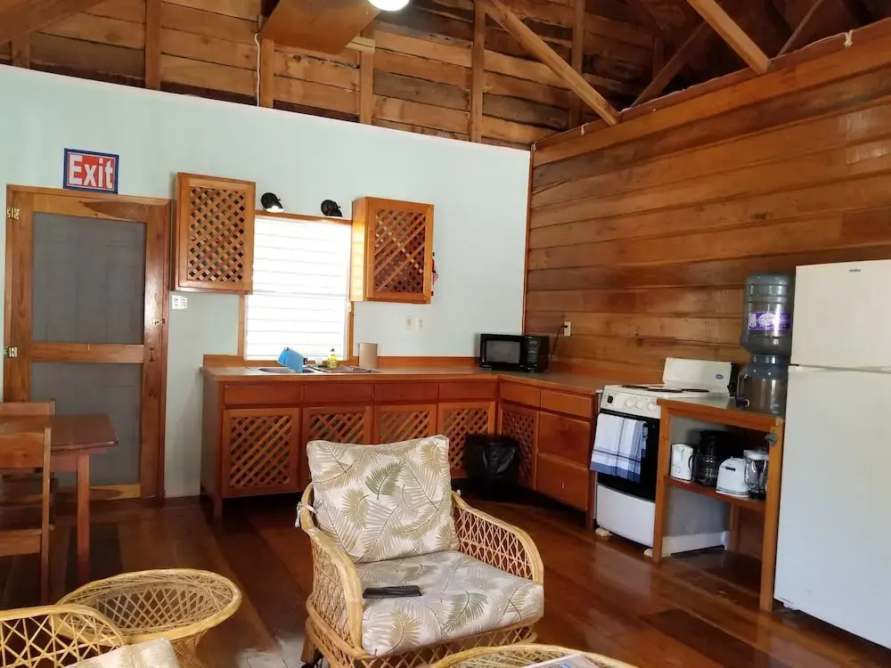 Canuck Cottage Holiday Home
