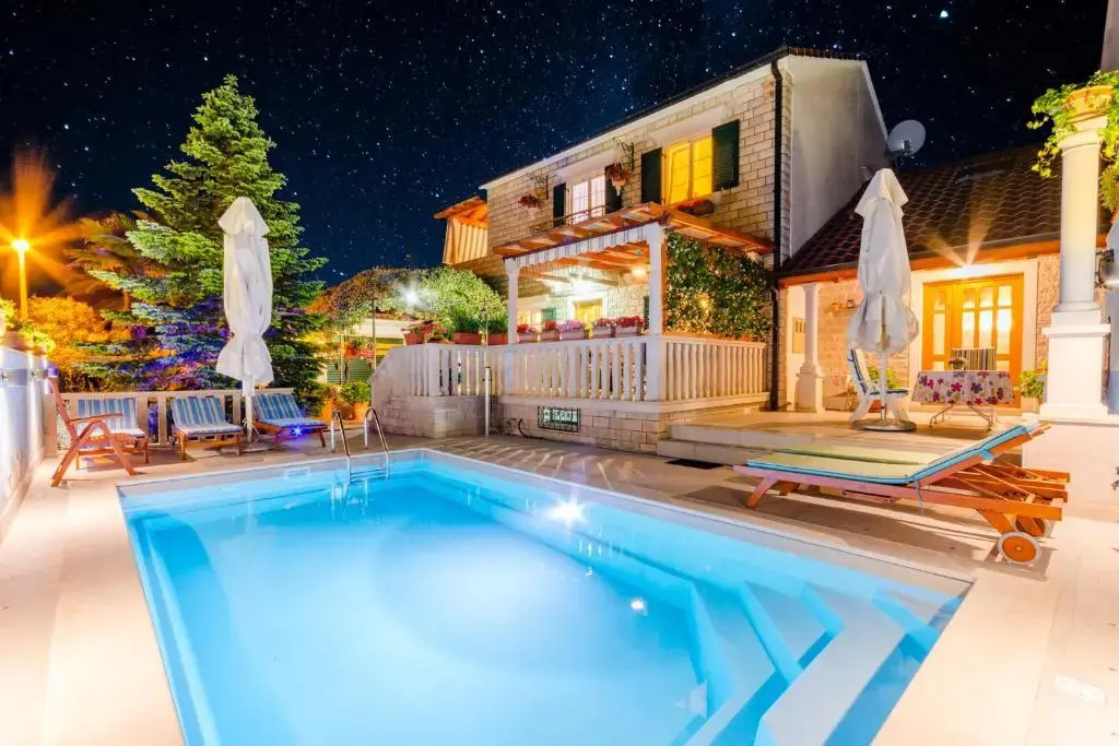 Apartments Villa Camellia