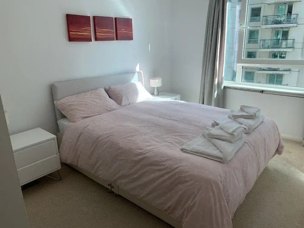 Modern Apartment Near the Thames, Central London