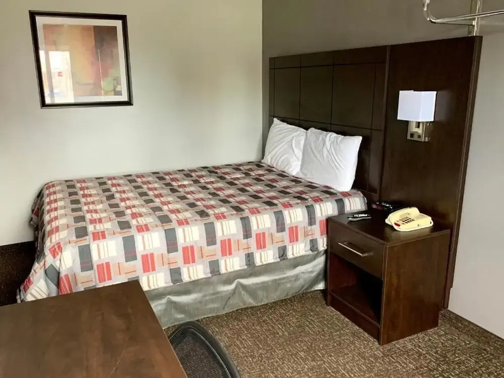 Milestone Motel