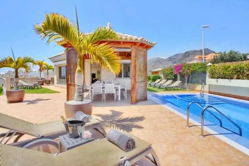 4 bedrooms chalet with sea view private pool and enclosed garden at Santiago del Teide 1 km away from the beach