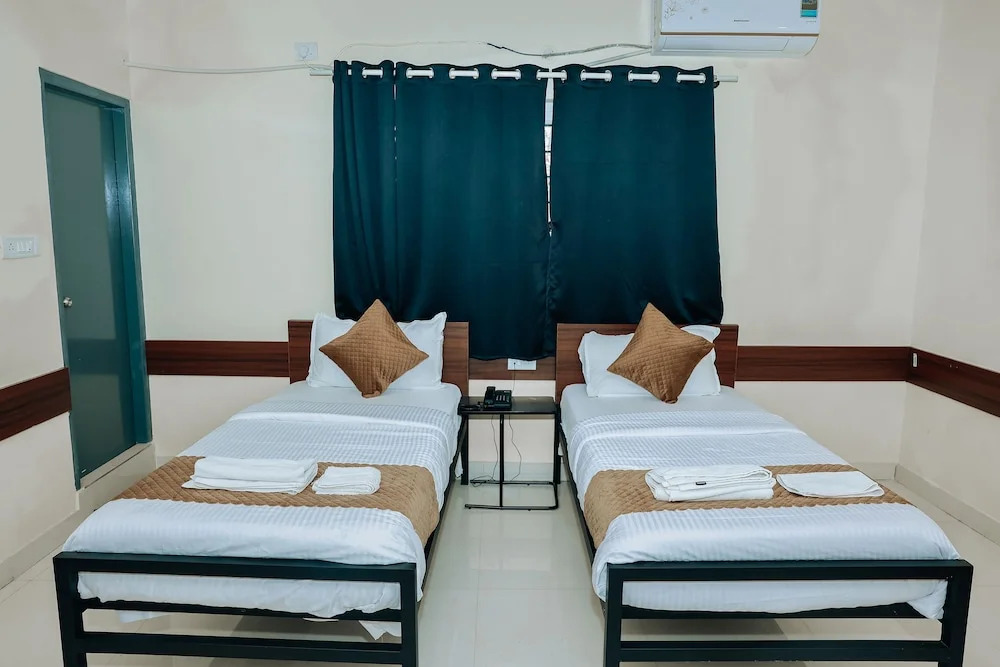 Hotel Banyan Tree
