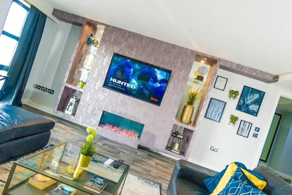 Luxury 9ine Bull Ring Apartment, Stunning city view, Free Parking, Amazing Fireplace