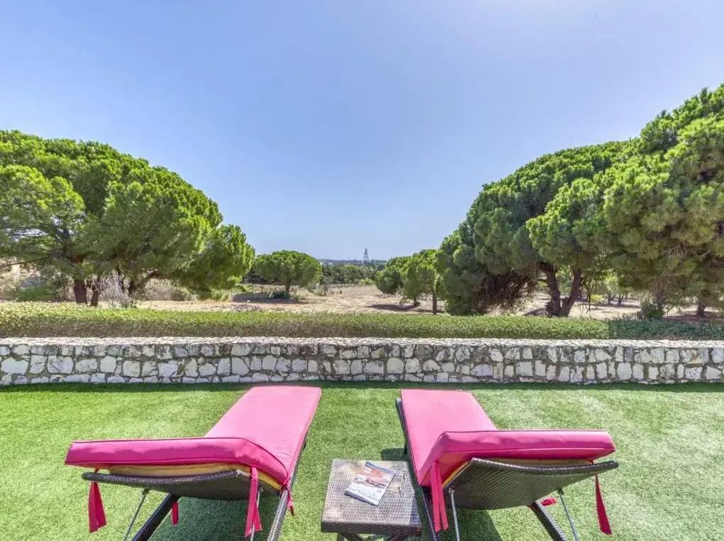 Stunning Carvoeiro Villa Casa Relva Branca 3 Bedrooms Tennis Court Distant Sea Views