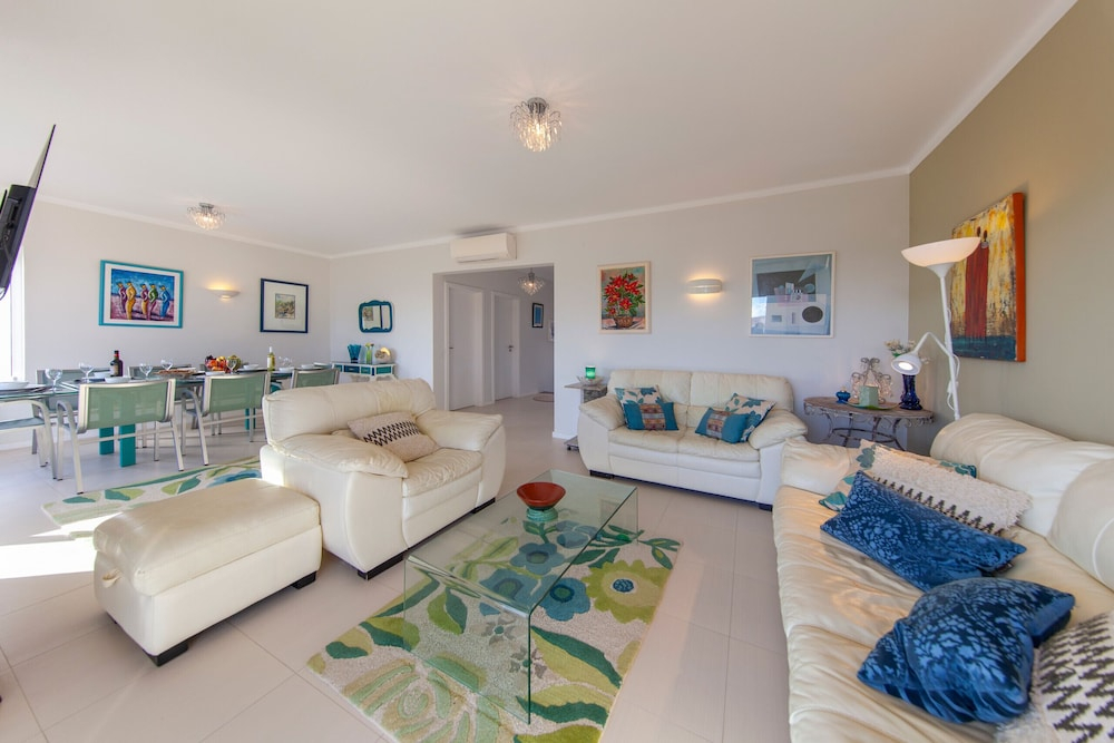 Villa Blue Bay - Moradia familiar com piscina nos Olhos dÁgua, Albufeira