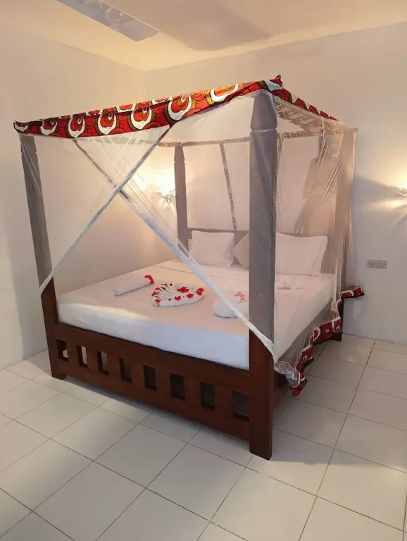 Zanzi beach hotel