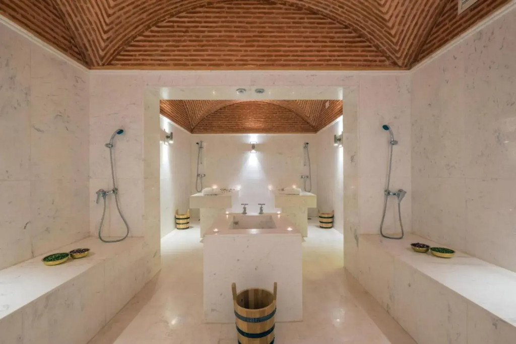 Курортный отель Ayoub Spa