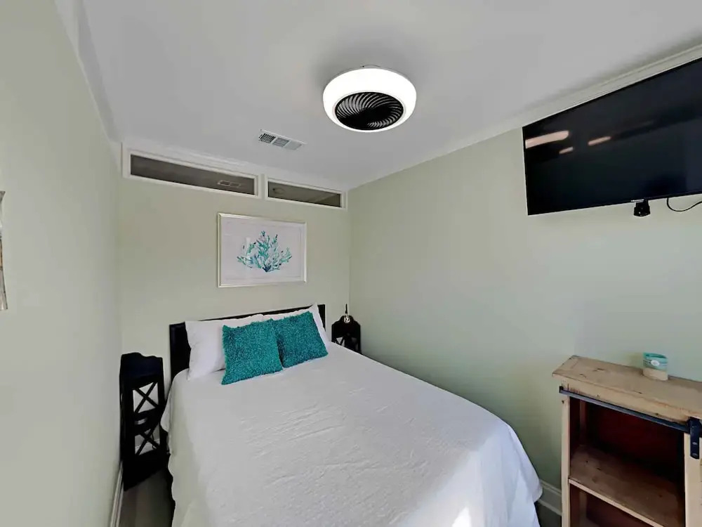 Canal Place II #105 - Waters Cove