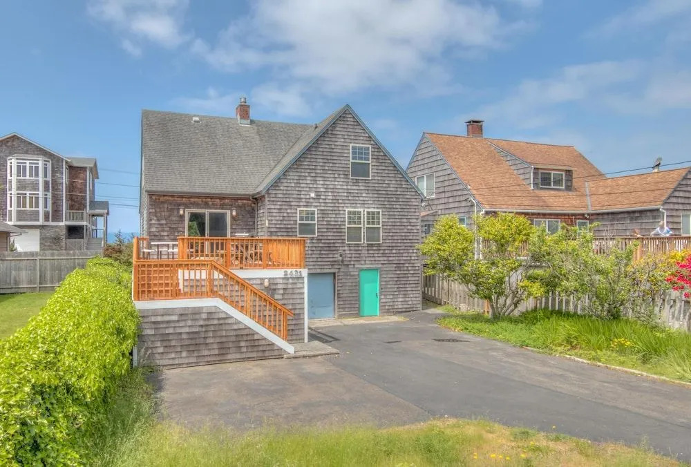 The Nordic House in the Cove