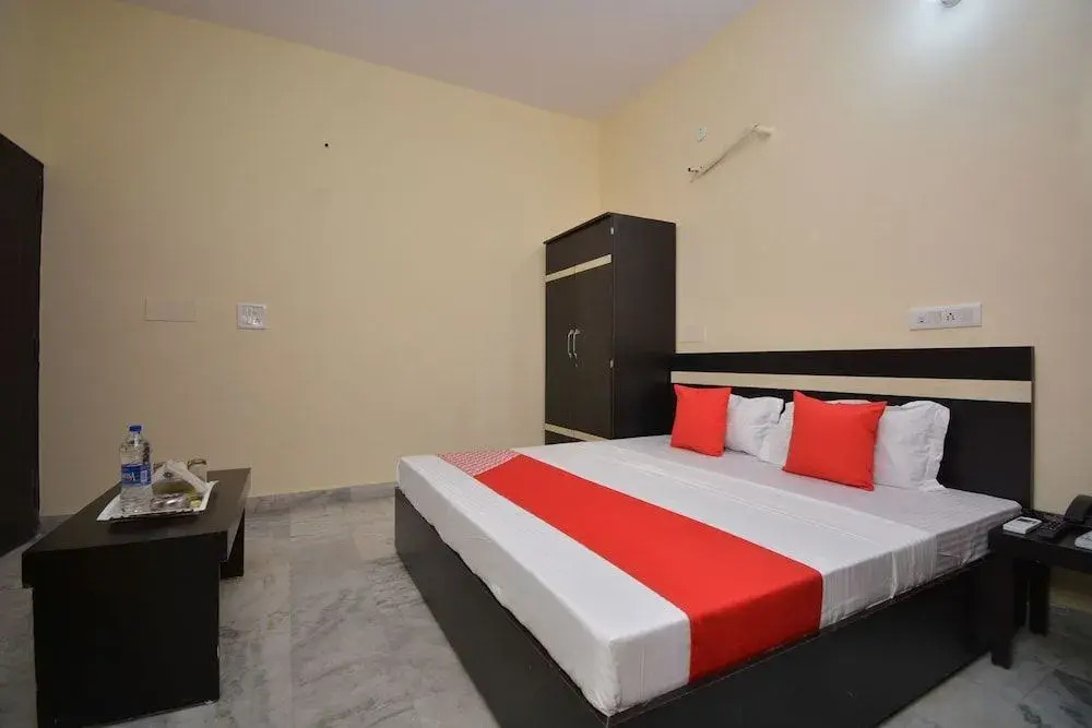 Jass Stays By OYO Rooms