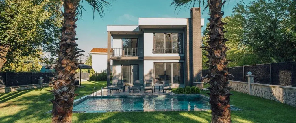 Villa Gray