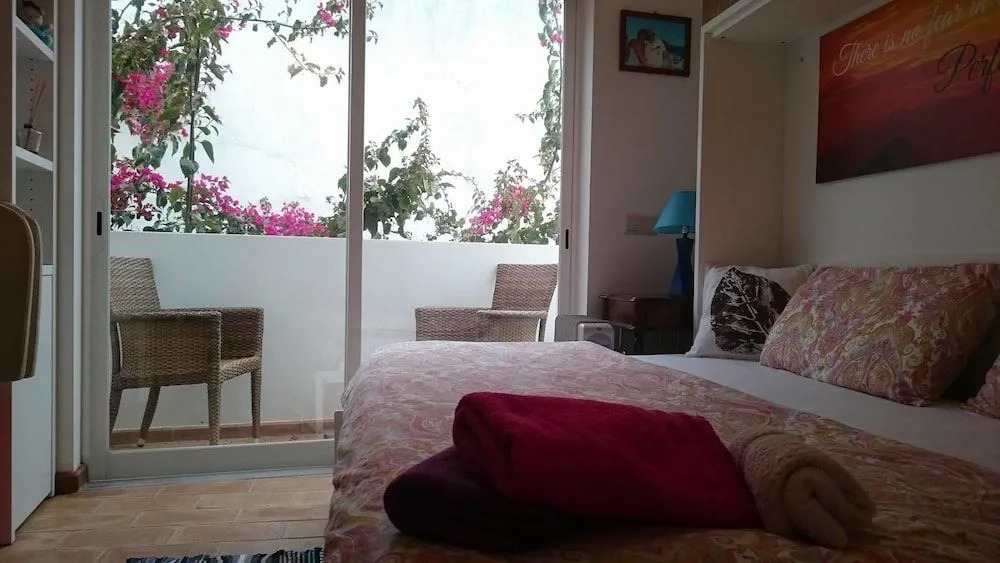 Zenit Olhao B & B with sea view rooftop terrace