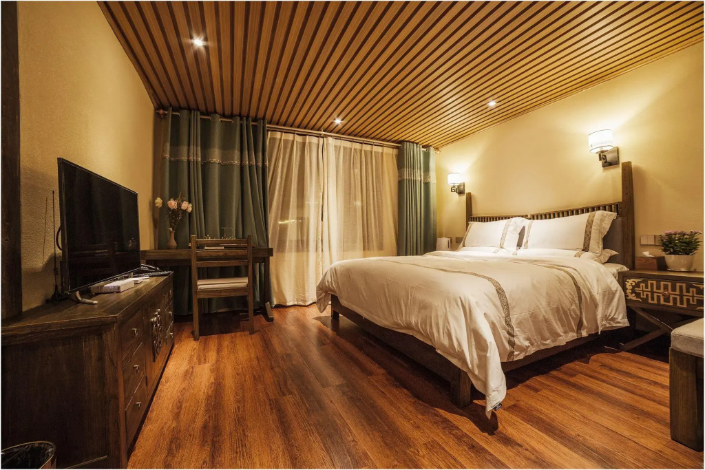 Blossom Dynasty Inn