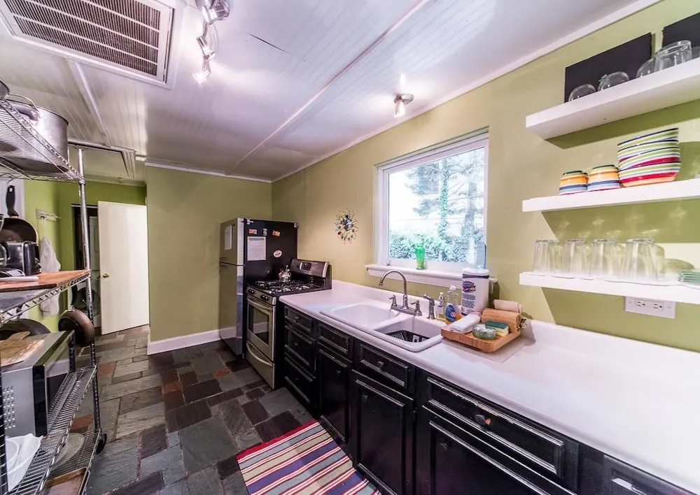 Surf Cottage 2 Bedroom Holiday Home By My Ocean Rentals