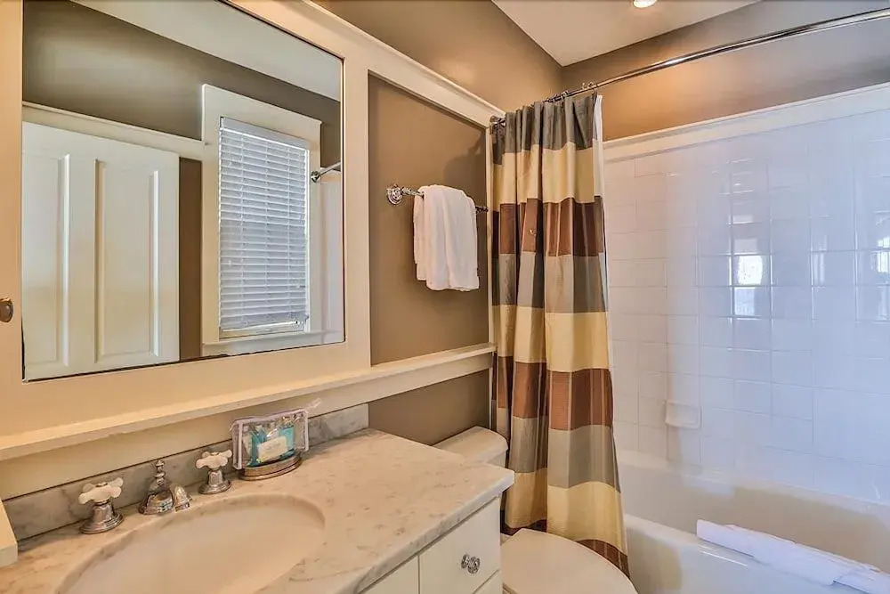 Villa Royale 5 Bedroom Holiday Home by Five Star Properties
