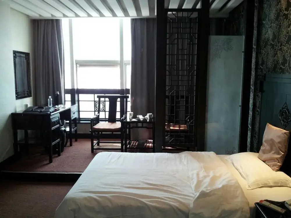 Ningbo Qingcheng Fashion Hotel