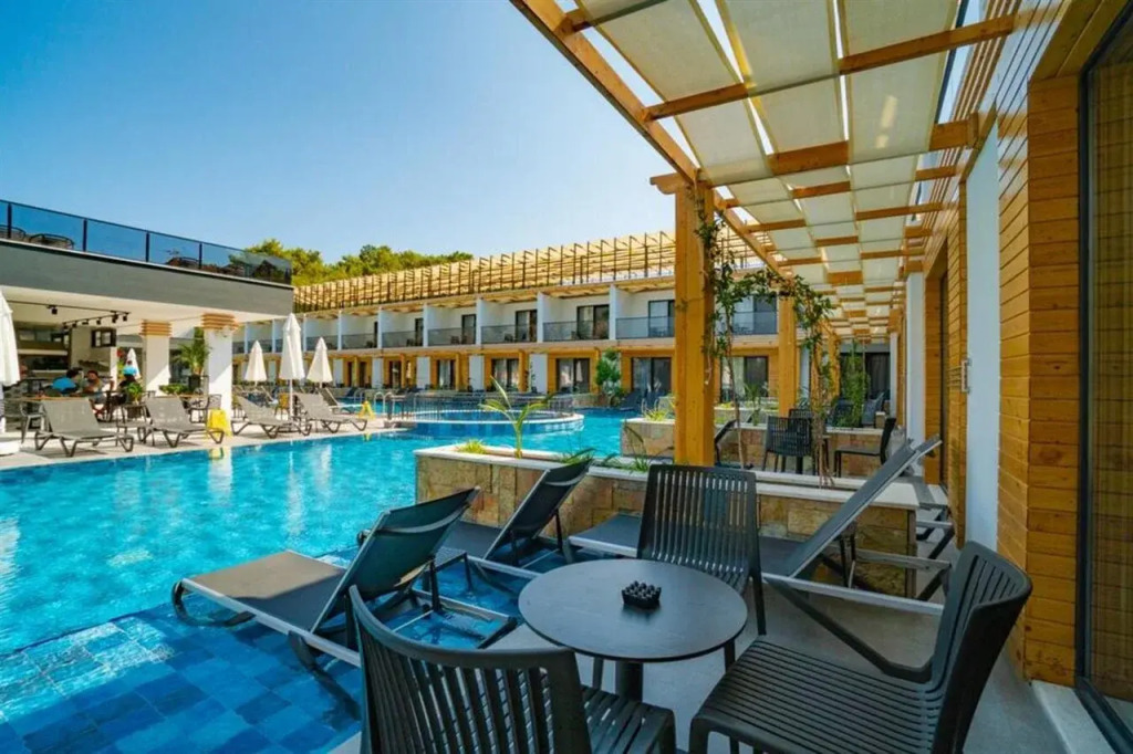 L Hotel Sarigerme