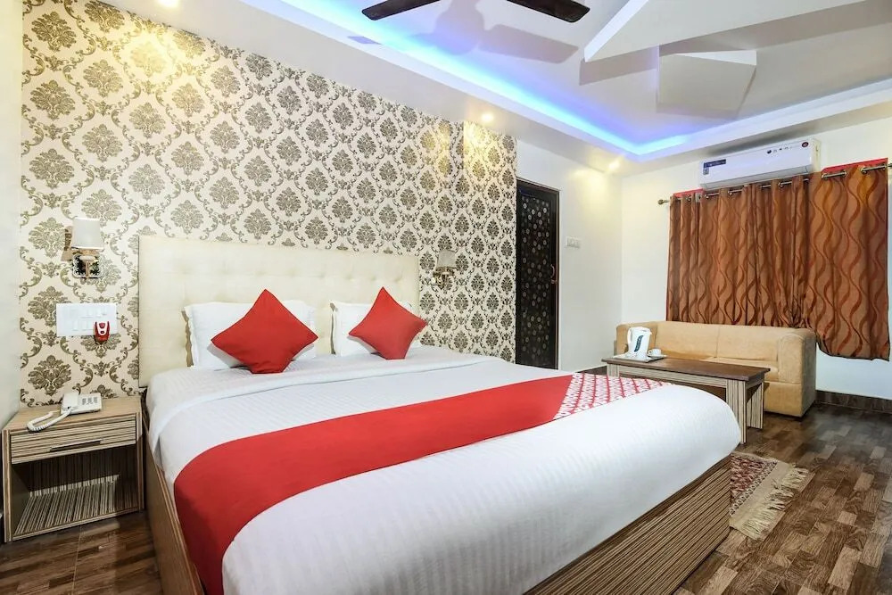 Ryan Residency by OYO Rooms