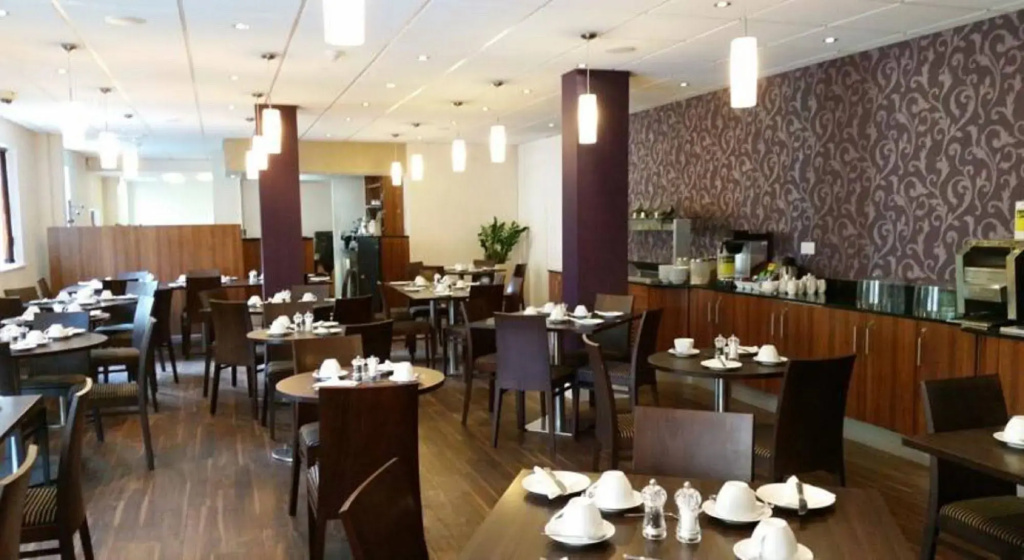 Lancaster Hotel