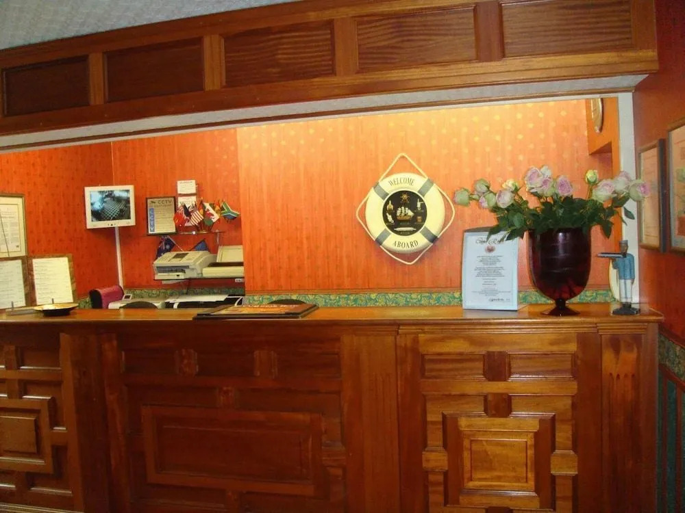 OSheas Hotel