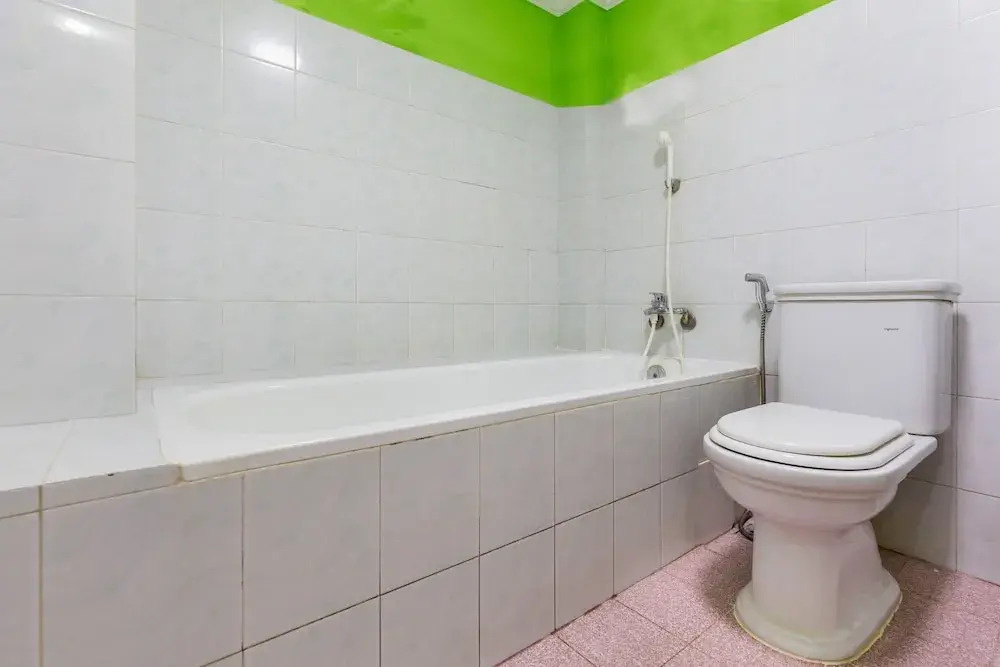 Oyo 558 Hoang Linh Hotel