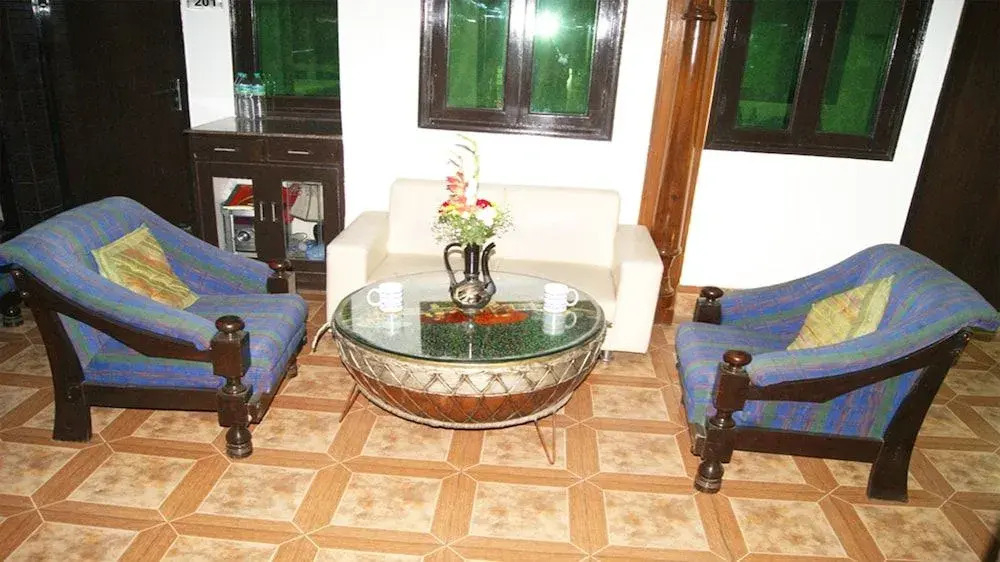 Hotel Satya Palace