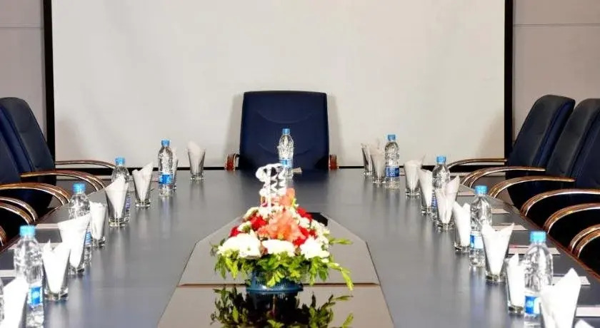 Royal Elegance Hotel