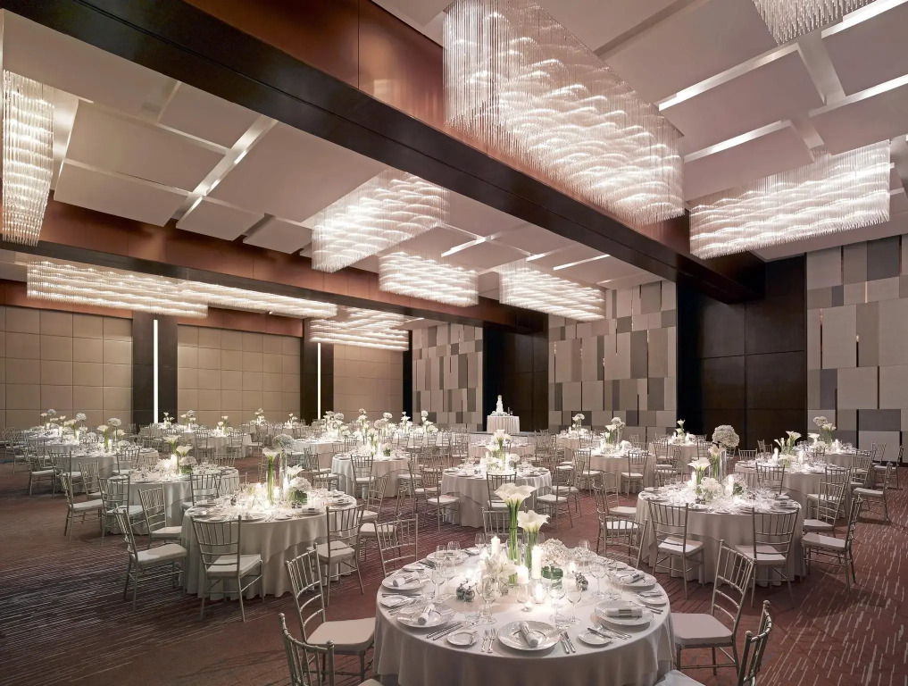 New World Makati Hotel, Manila