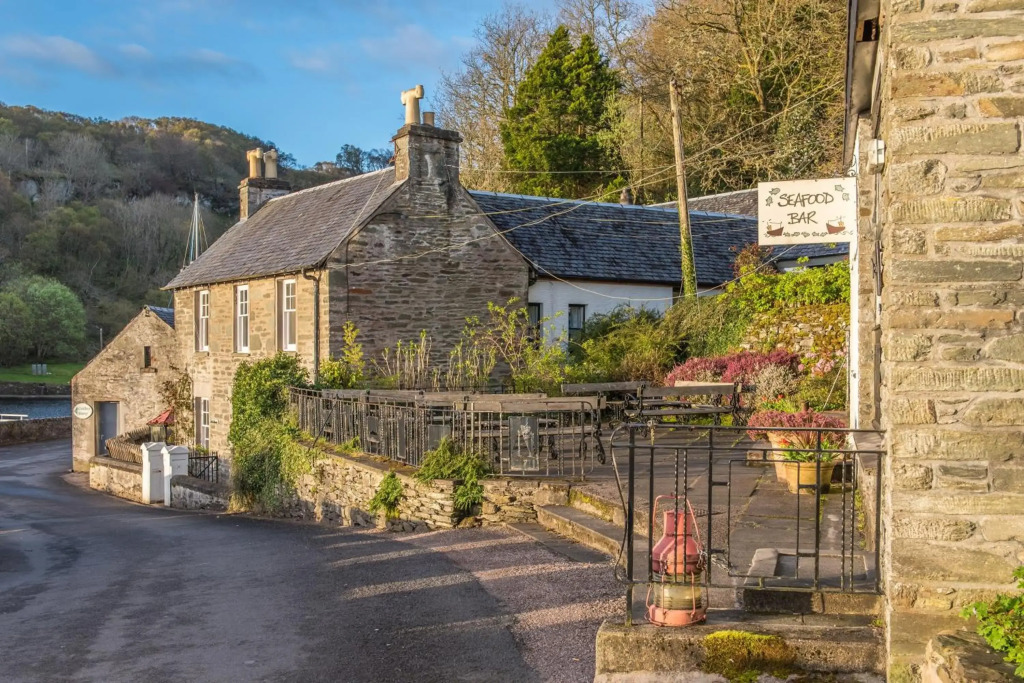 Crinan Hotel