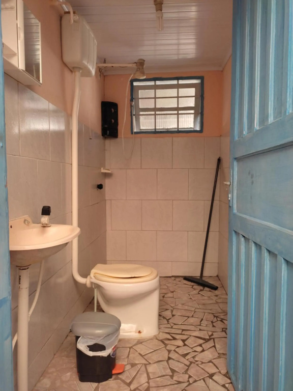 casa de praia em Itapoá SC a uma quadra da praia