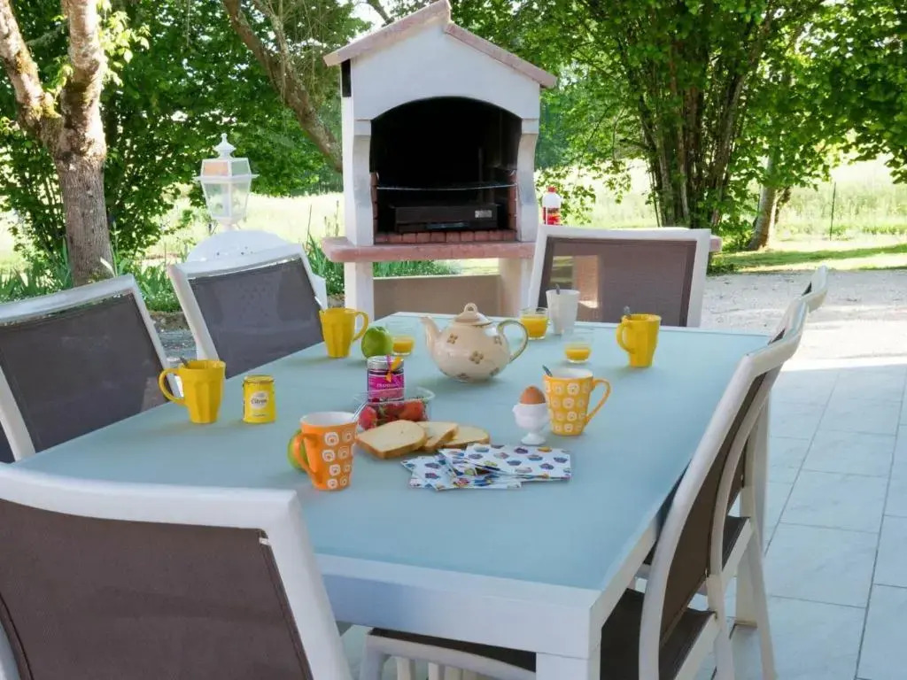 Gîte Cendrieux, 5 pièces, 7 personnes - FR-1-616-14