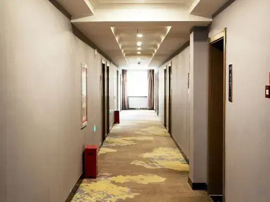 Hulega Hotel (Yining Kazanqi Street Branch)