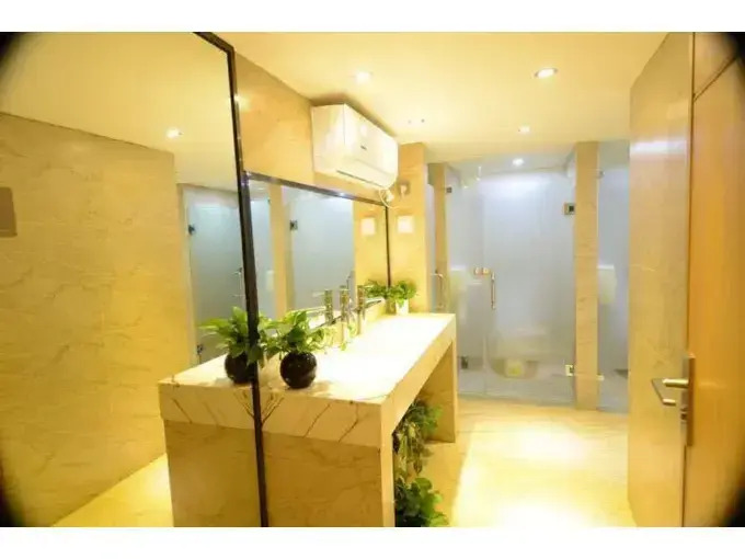 Shenzhen Port Apartment