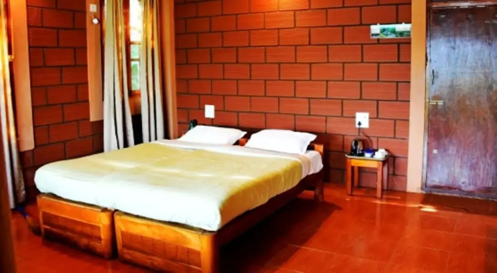 River Tern Lodge