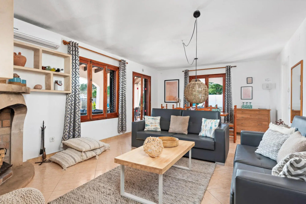 Nuriana 4 bedroom villa, Calan Blanes