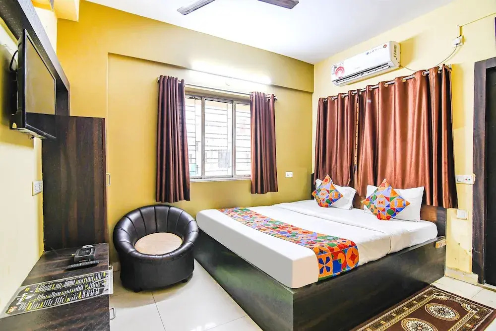 Fabhotel Eco Inn