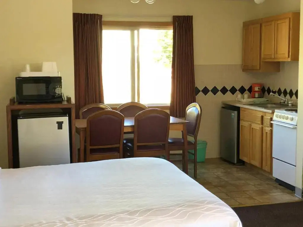 Monticello Motel
