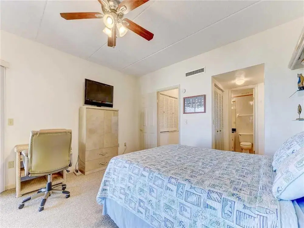 Island House E 225 - Two Bedroom Condo