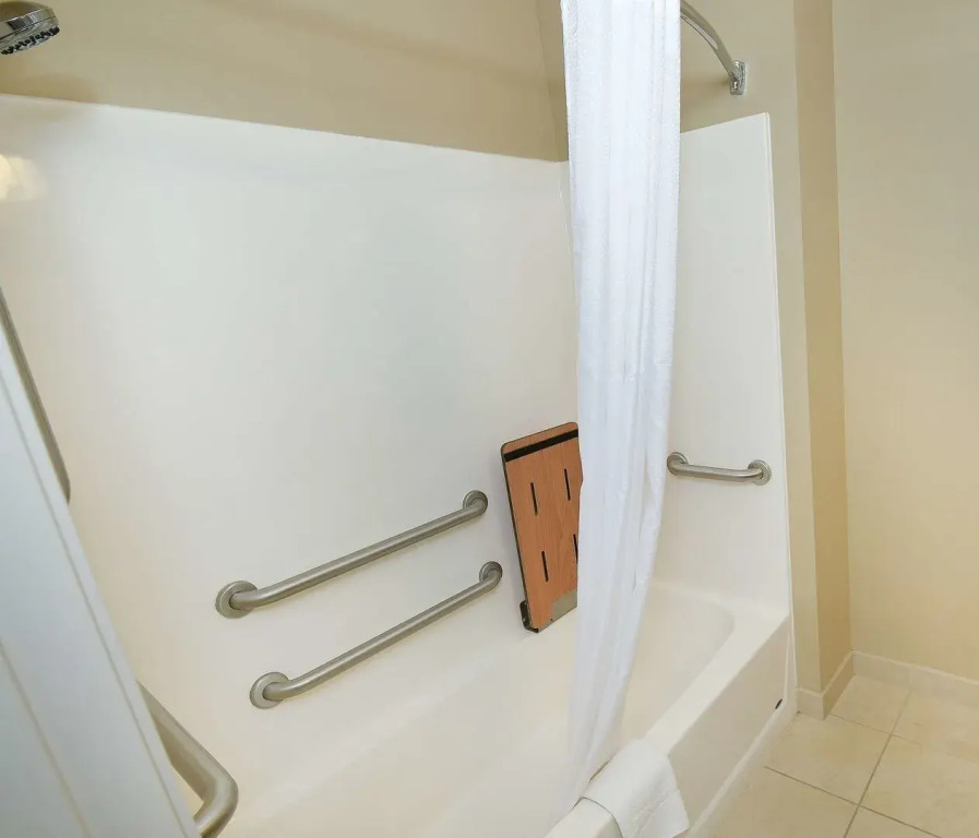 Country Inn & Suites by Radisson, Grand Forks, ND