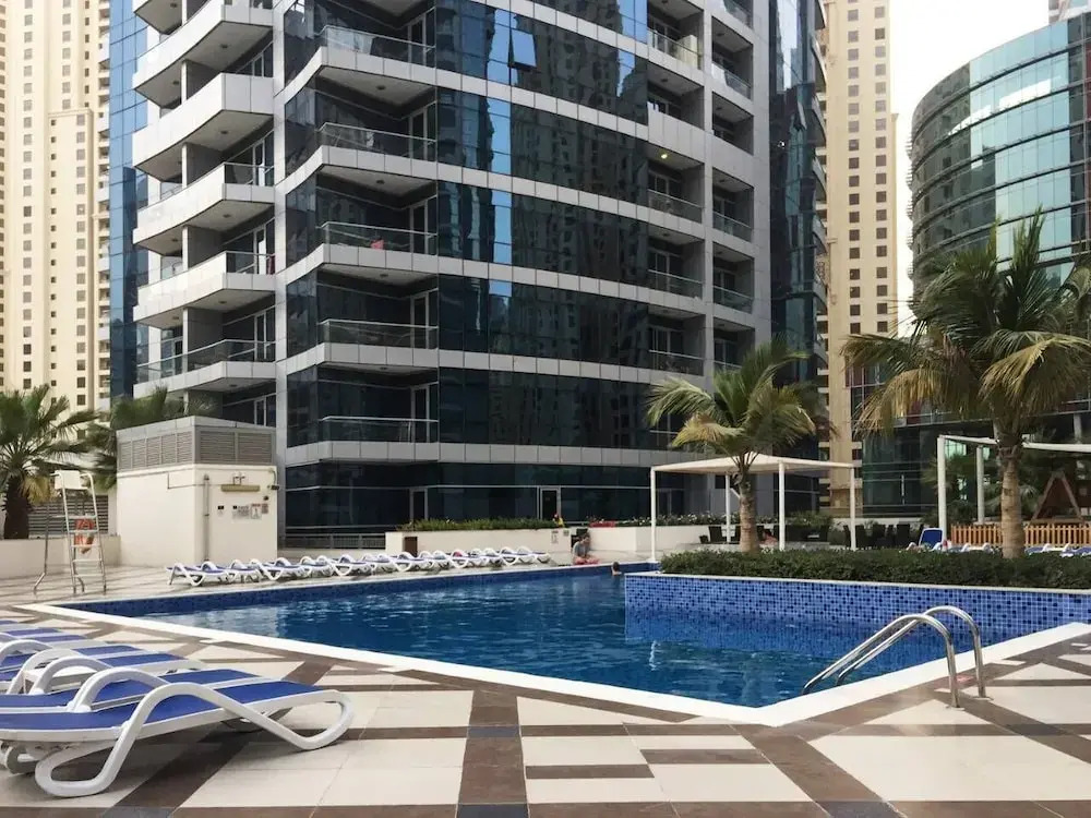 Modern Studio w/ Incredible Marina Views!