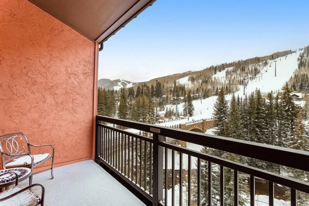 Exclusive 4 Bedroom Ski In, Ski Out Vacation Rental With Hot Tubs And Heated Outdoor Pool In Lionshead Village