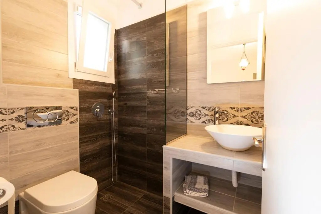 Litsa Rooms