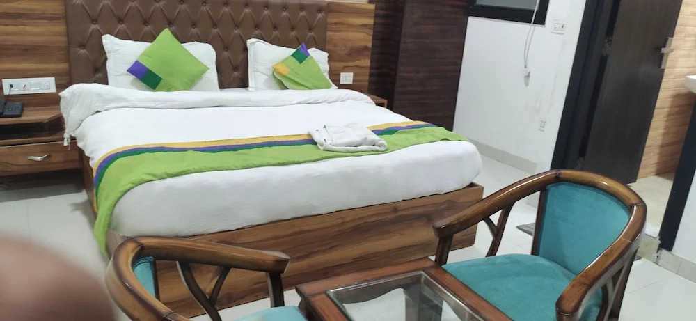 Hotel Nysha Suites