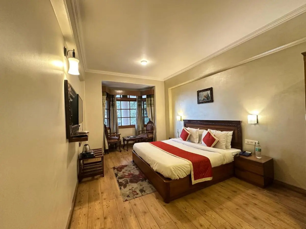 Wingait Inn - Hotel Near The Mall Road