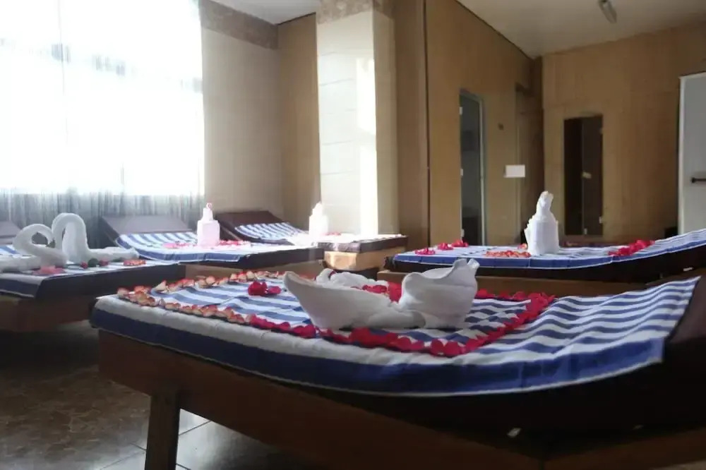 Tirar International Hotel